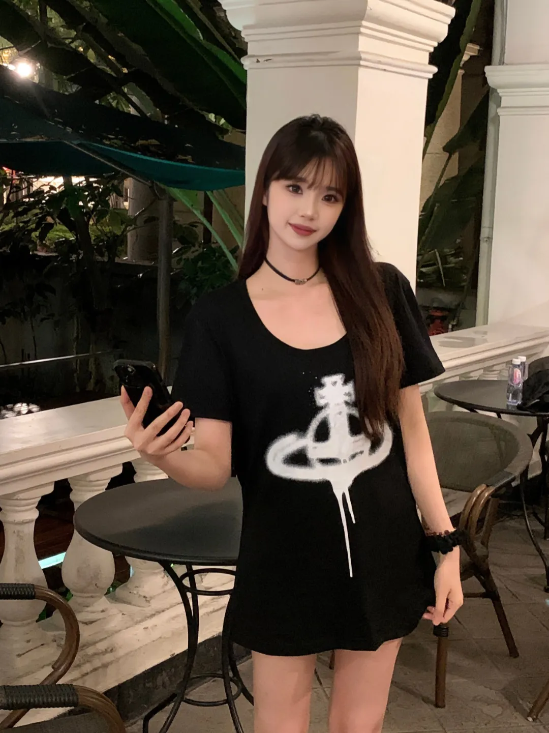 VIVI996 "vivienne west wood Queen Mother West U-neck big T short sleeves. Top trending model. Internet celebrity with millions of fans. PP same style looks good on the upper body. High return rate!